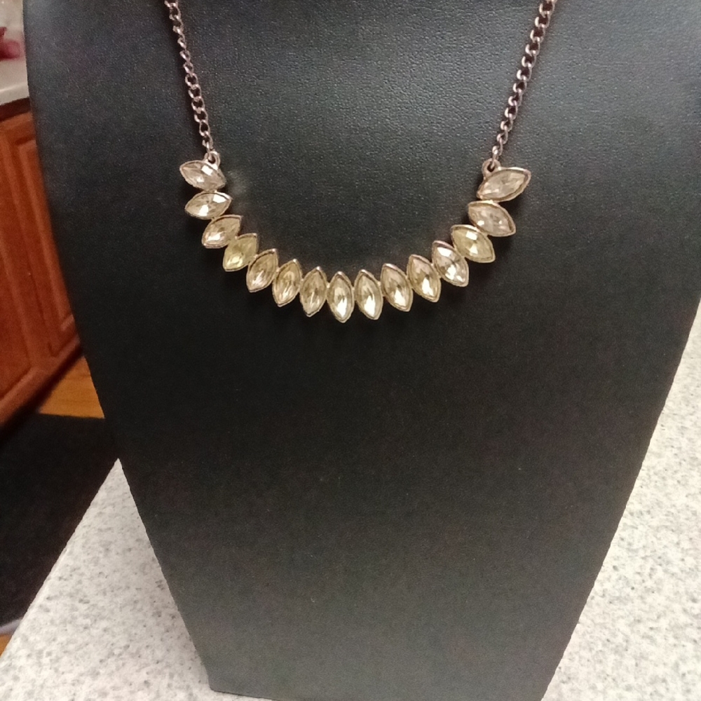 405. LOFT Gold and Silver Necklace with Teardrop Design